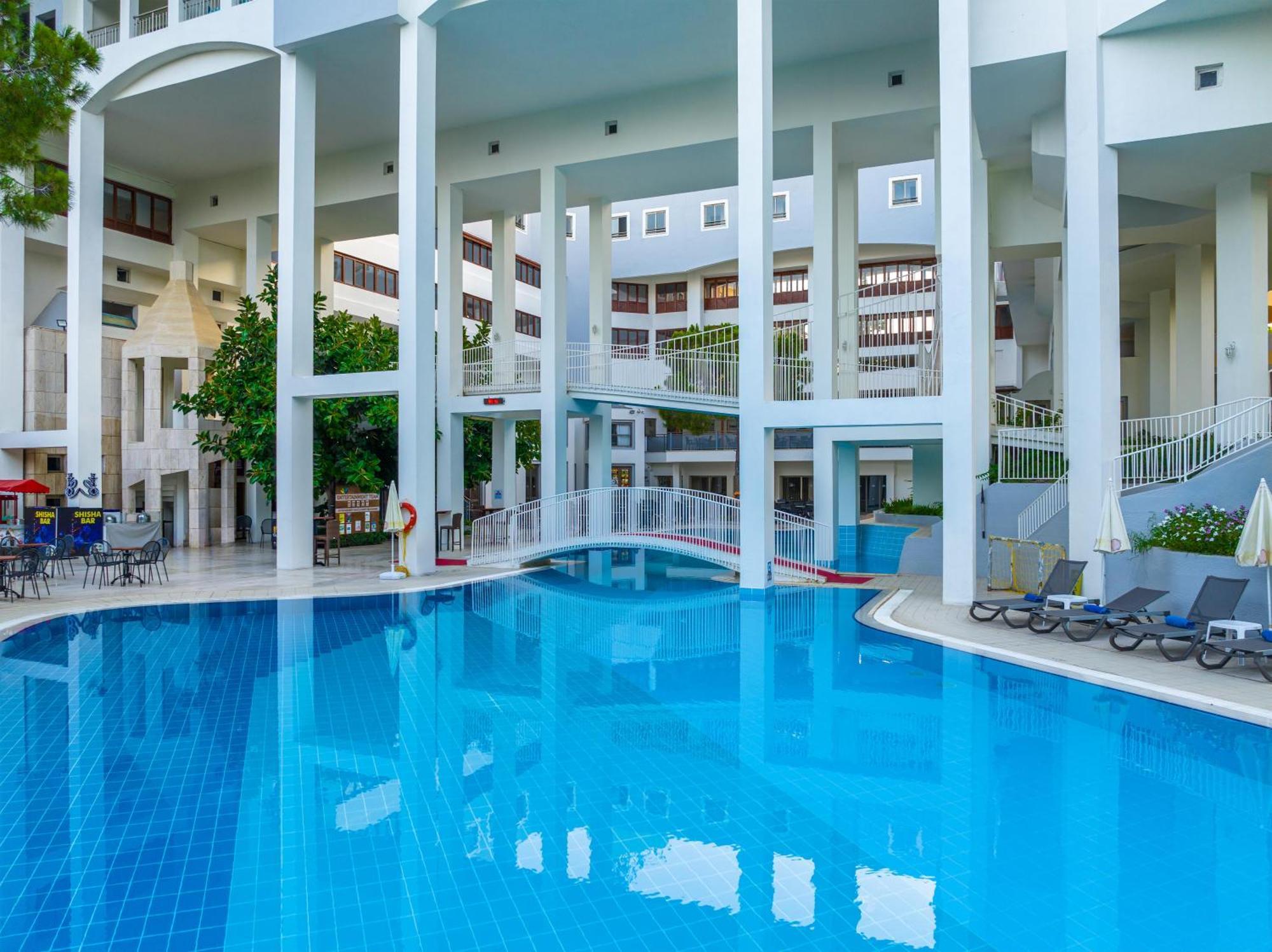 Asteria Collection Side Hotel Luaran gambar