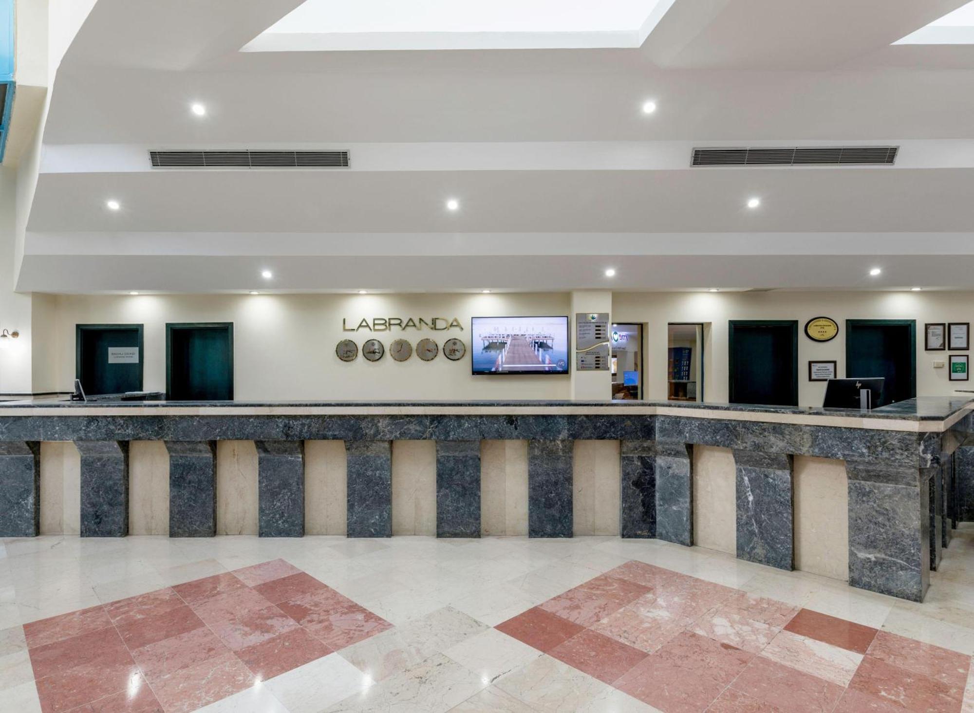 Asteria Collection Side Hotel Luaran gambar