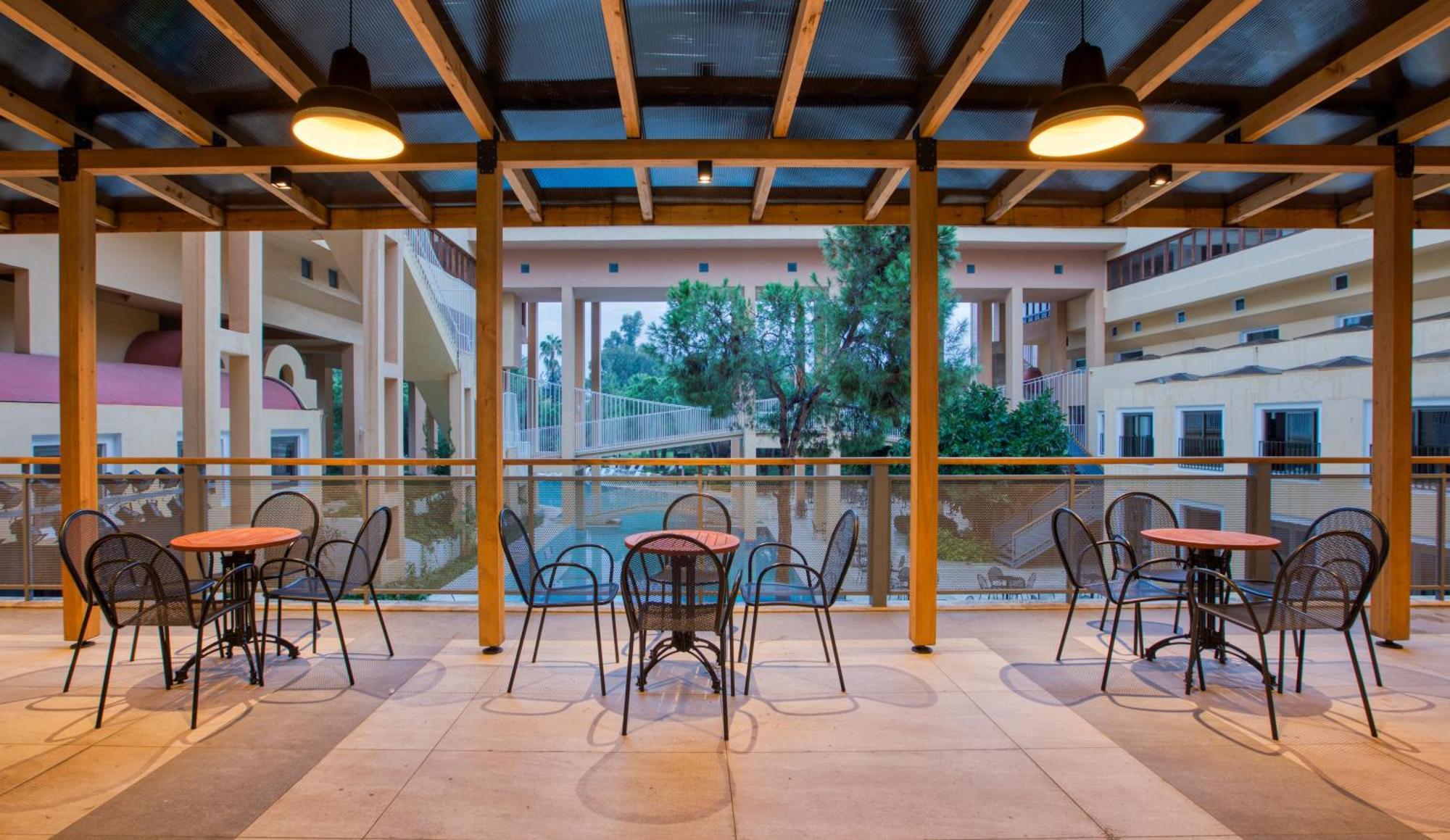 Asteria Collection Side Hotel Luaran gambar